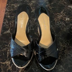 Gianni Bini wedge sandal